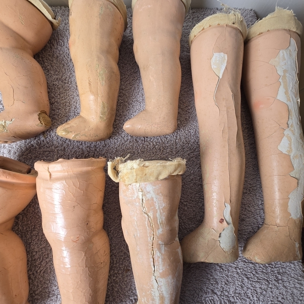 Vintage Doll Legs - Picture 7 of 9